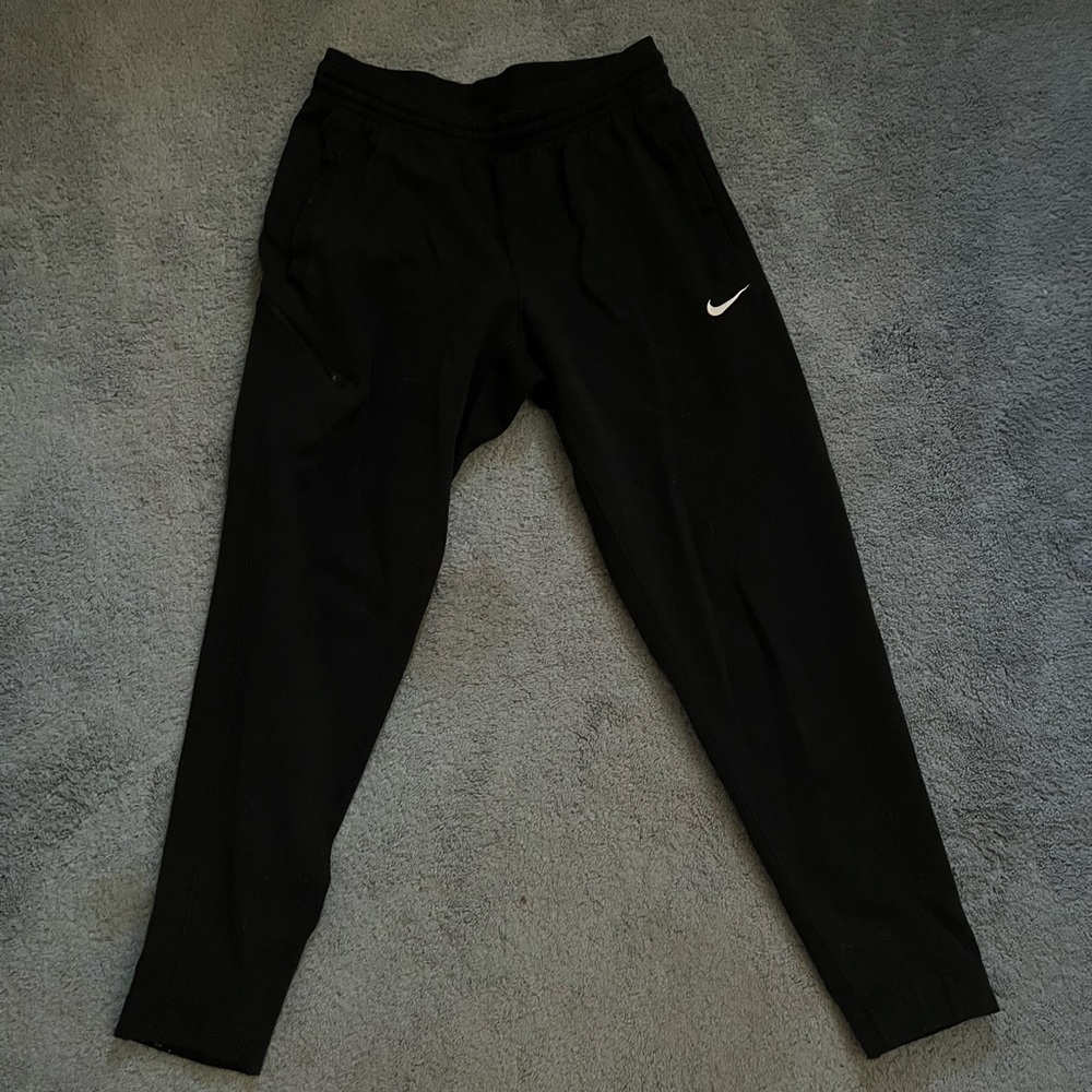 Black nike tech pants